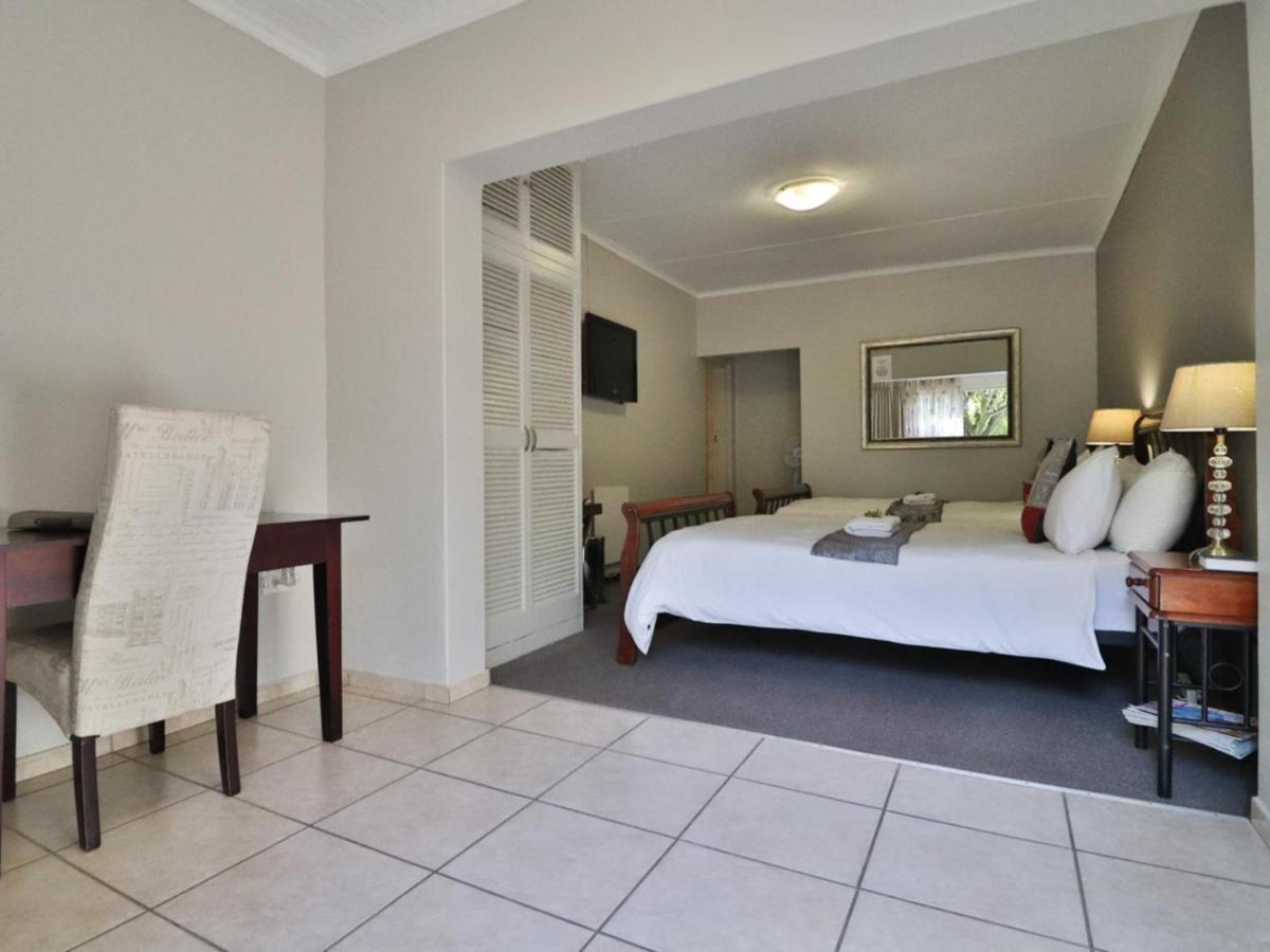 Fin And Feather Guest Lodge Boksburg Bagian luar foto