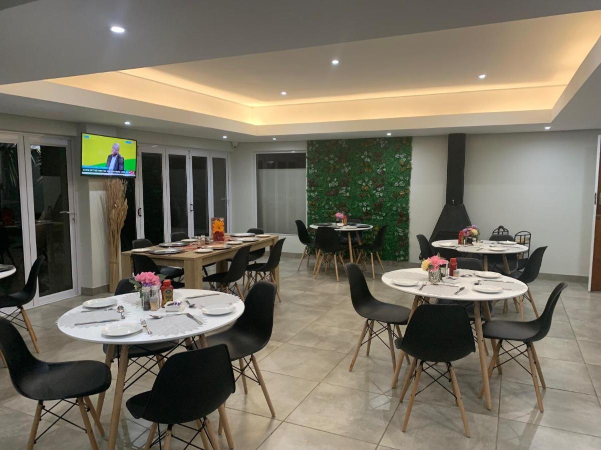 Fin And Feather Guest Lodge Boksburg Bagian luar foto