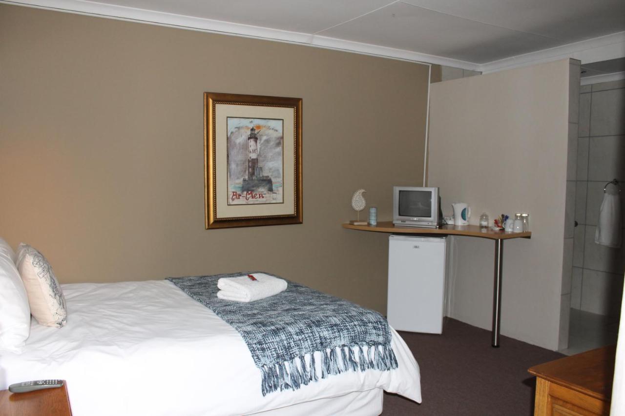 Fin And Feather Guest Lodge Boksburg Bagian luar foto