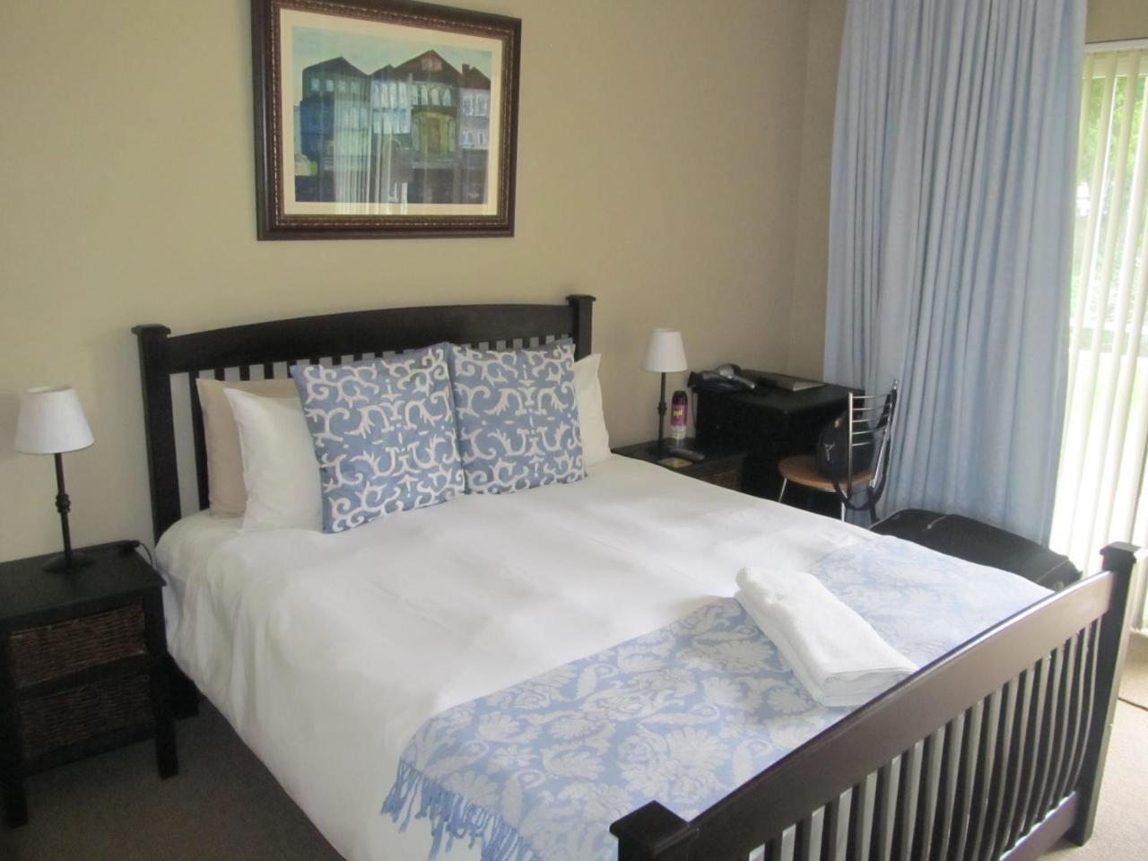Fin And Feather Guest Lodge Boksburg Bagian luar foto